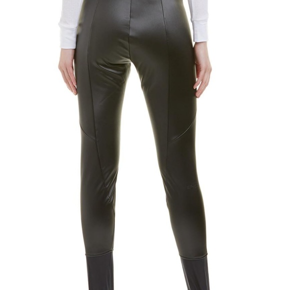 spyder painted on ski pant